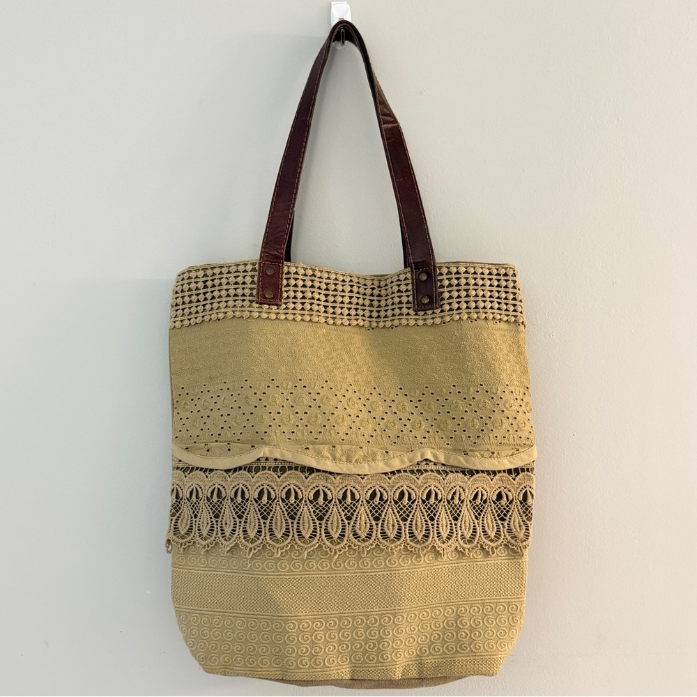 MONA B 100%‎ Leather & Cotton Trim Elegant Lace Tan Tote Shoulder Bag